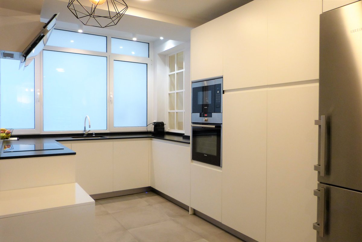 BurutaranInmo's tweet image. Z32025 Impecable vivienda exterior con orientación Oeste. 
Alto y con sol de tarde a todas las estancias. 3 habitaciones dobles y dos baños. Todo confort. 

bit.ly/31BbCkw

#Donostia #SanSebastian #CasaEnVenta #Inmobiliaria #GrupoExin10 #RealEstate #Decoracion #HomeStage