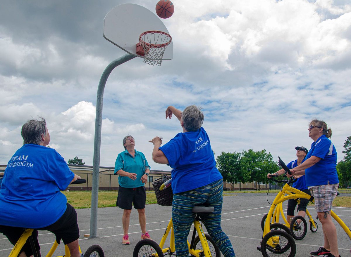 Basketball - for everyone #alinker #keepmoving #socialinclusion #basketball #walkingassist #alinkeracademy