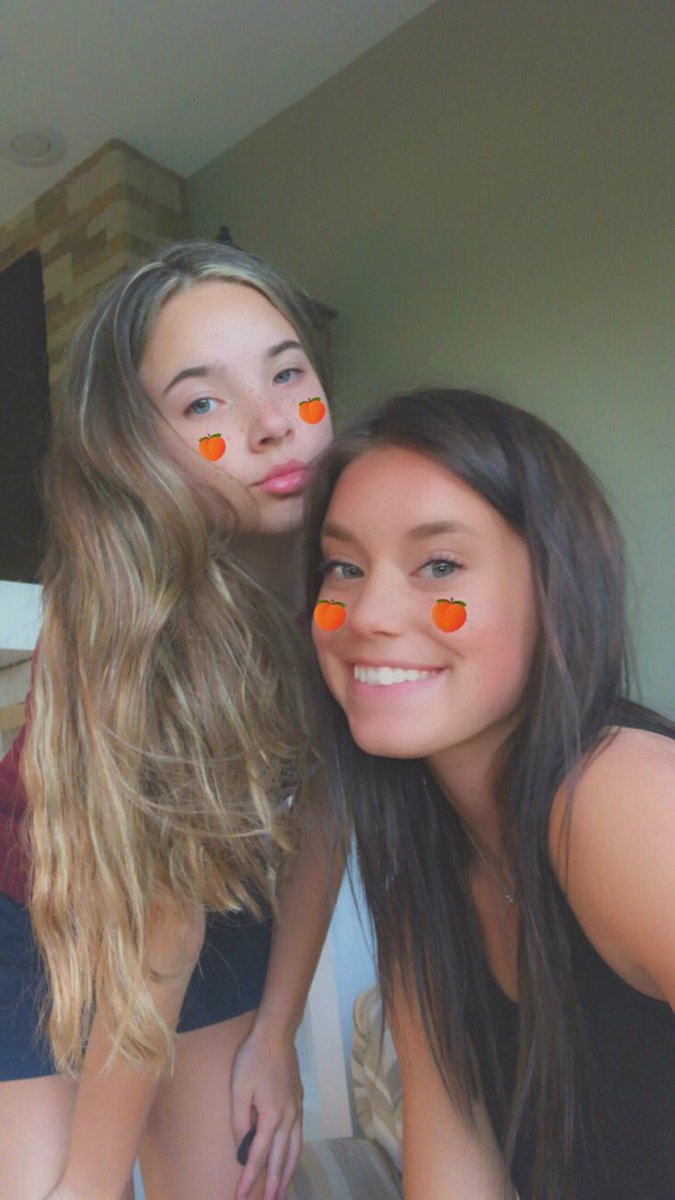 Catherinee3011's tweet photo. Happy 18th Birthday!! Have the best day:) love ya💞@PersingerAlly https://t.co/H5VsK4EJrp