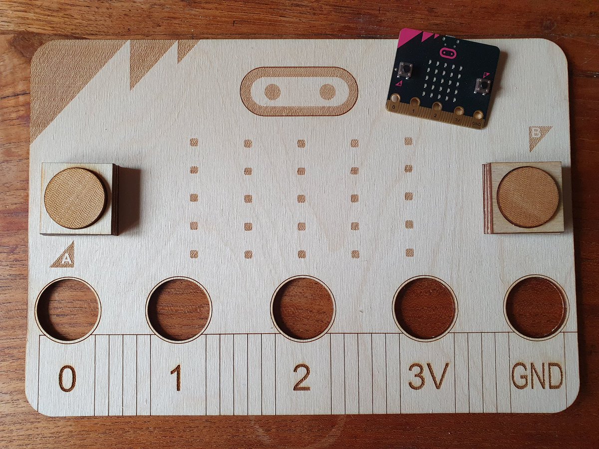 ComputingStem's tweet image. An afternoon playing with Inkscape and a @microbit_edu teaching aid appeared.