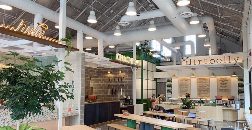 DailyHiveVan's tweet photo. #Richmond's newest food hall just officially opened 👀 https://t.co/LJLUgAO4qj https://t.co/BPqo9aBbeF