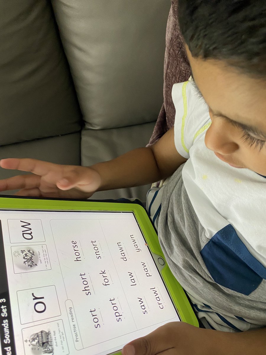 Sumaiya07191400's tweet photo. @StThomas_CE Ibrahim’s work from today 2nd July.#receptionteam #homeschooling #RWI #readingsheet #timegames #clock https://t.co/mGetHiyU3X