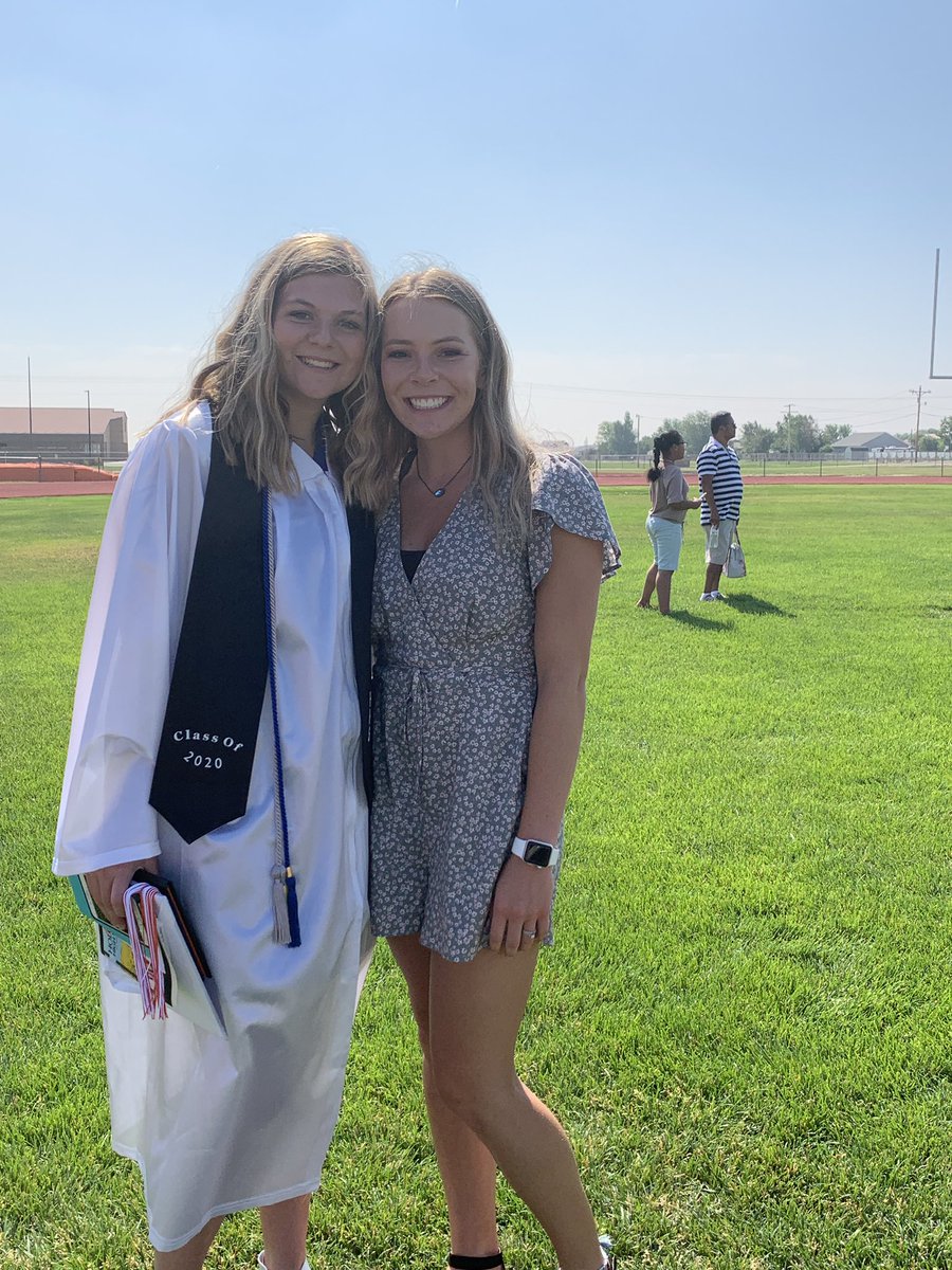 teryn_teeter's tweet photo. Wanted to wish treys better half a happy birthday! Love you @sara_teeter2 https://t.co/MAtnrP26Xy