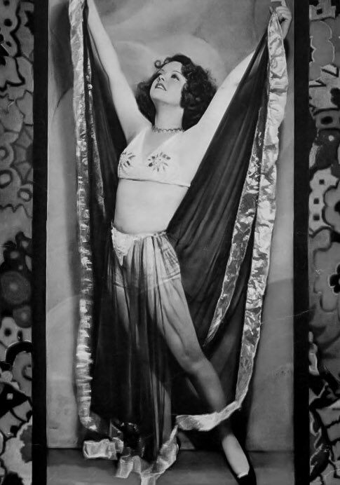 Louise was not a headliner at “George White’s Scandals of 1924” though she did perform solo dances and appeared as one of the “George White Girls” alongside Dolores and Helene Costello (L), Dorothy Sebastian (R top) and Sally Starr (R bottom), all future silent film stars.