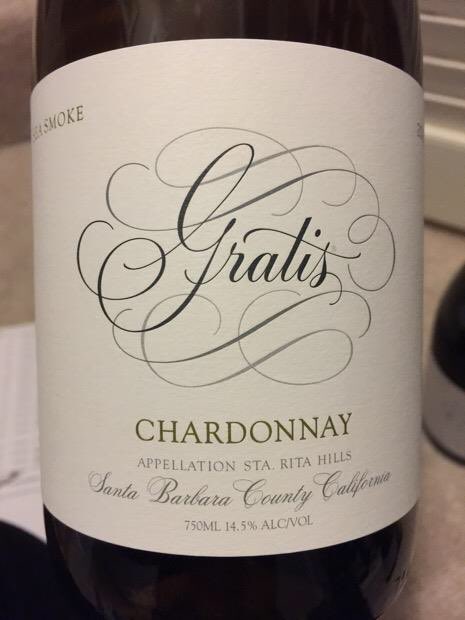 Winedetector's tweet photo. In California lo Chardonnay รจ Gratis. #naming #design #winenet #Winesoul #winetasting #etichettevini #etichette #2luglio #roses #vinobianco #avvino #wineloop #santarita https://t.co/cAlSuUfm7X