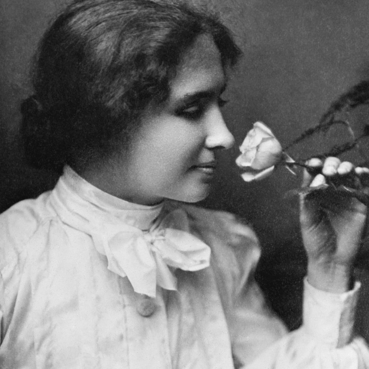 Hellen Keller American author, political activist and lecturer, she was the first deaf-blind person to earn a bachelor of arts degree. The deaf community was widely impacted by her. She travelled to 25 countties to give motivational speeches about deaf people's conditions.