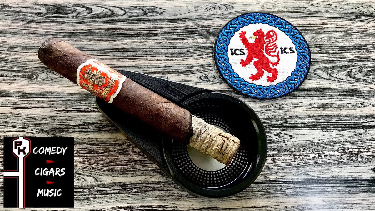 PhilVamos's tweet photo. Today, I talk about YouTube trolls, hat wearing styles, and the @DapperCigars Siempre Sun Grown. Check it out on YouTube! https://t.co/7IfwMw9BhI
#ComedyCigarsMusic #DapperCigarCo #DapperCigars #CigarReview #Cigar #Cigars https://t.co/lVVjtztVo9