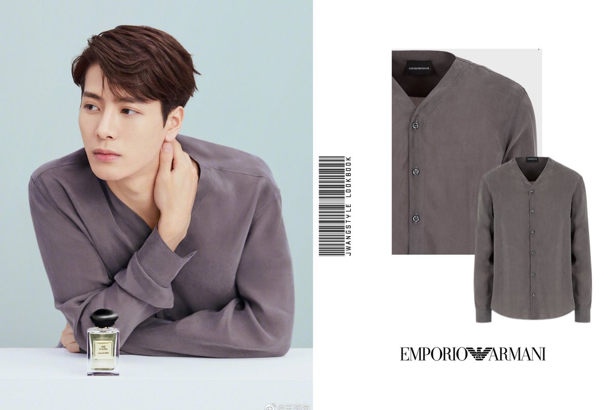 JWangStyleLB's tweet photo. = 070220 Jackson Weibo update=

@armani｜Emporio Armani 
V-neck, cupro shirt
Style：51CD1T5134C1611
$ 545

Jackson was promoting the latest fragrance from Armani Prive - 
Armani Prive Les Eaux - The Yulong.

#JacksonWang #王嘉尔 #王嘉爾 #잭슨 #teamwang @JacksonWang852 https://t.co/yeXt6DqLxK