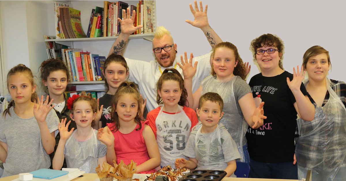 Punk ChefScott Garthwaite is a professional celebrity deaf chef and TV presenter for BSL Zone and BBC cooking shows. While studying for his degree, he began to make vlogs in BSL for the deaf community.