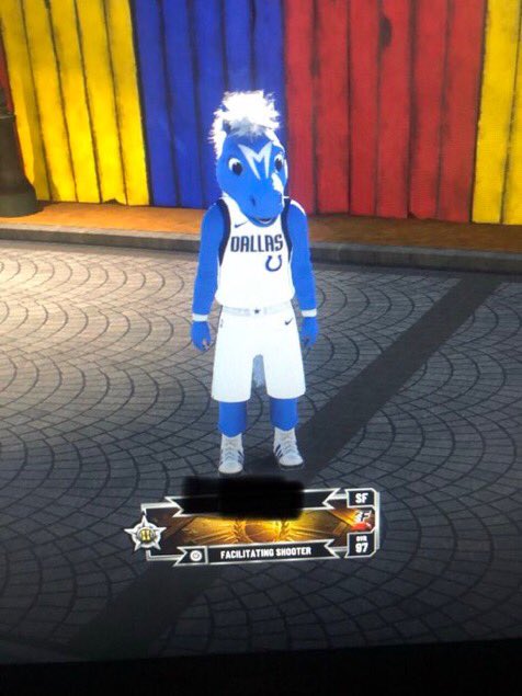 RocketGrind2K's tweet photo. I have 3 slots left on savewizard, doing the mascot glitch for free - giving back to the community you feel me DM ME FOR PROOF👑 @2kscampolice #NBA2K20 #eventglitch #mascotglitch https://t.co/YwHXlsUB9Z