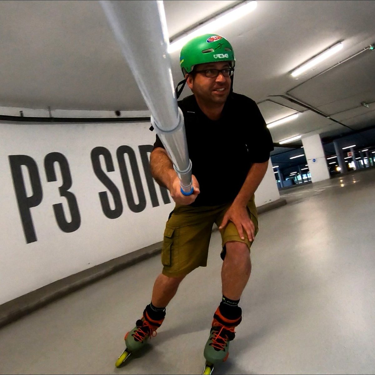 natanfreeskate's tweet photo. I love shredding Parking Lots , do you have some near you ?
#bigwheelblading #rollerblading #inlineskatting #inlineskate #patinsinline #patinadores #patins #patines #patinar #Patinaje #patinajeenlinea #skating #blading  #rolki #iloverolki #patende  #welovetoskate #freeskating https://t.co/2ETbJkMfiU