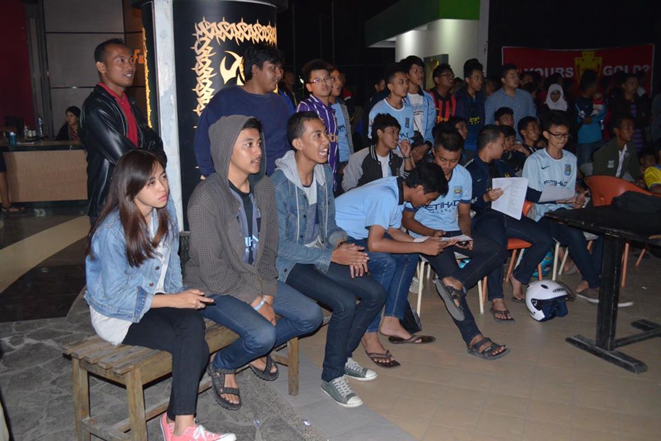 Sekitar tahun 2014 kalo ga salah.
Orang2 di foto ini masih pada ingat ?