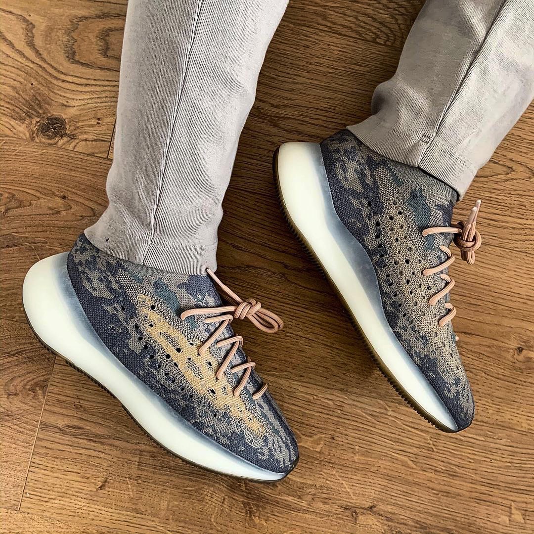 KickBoxStreetW's tweet photo. ADIDAS YEEZY 380 “MIST”
Available sizes: UK8 & UK9.5
Get it now on our website
https://t.co/Q1EZFPshTt. Click on the link in our bio
DM us for more details.
#KickBoxStreetWear
#KickBoxSW https://t.co/027hcNymff