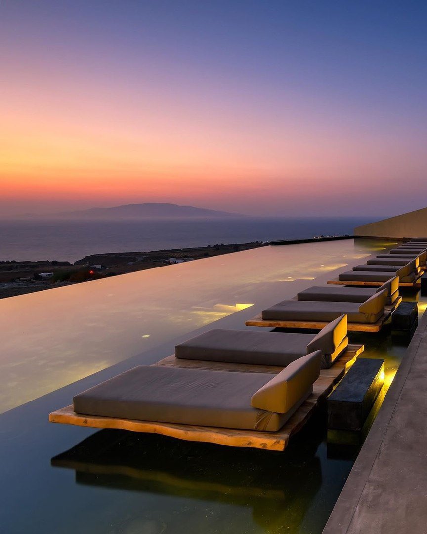 <a href="/NomadsPassport/">A Nomad's Passport (inactive)</a> <a href="/LostWithJen/">Jenni Miller | Lost With Jen</a> <a href="/CourseCharted/">Alana | Travel Writer and Photographer ✈</a> <a href="/GreenMochila/">Green Mochila · Travel blog</a> <a href="/LisaRivera2207/">Lisa | Following the Rivera</a> <a href="/PagePlacePlate/">Han | Pages Places & Plates</a> <a href="/hidden_coconut/">The Hidden Coconut | Stefanie</a> <a href="/JustinLaurenXO/">Lauren Yakiwchuk | Justin Plus Lauren</a> @kerrylifeloves <a href="/travelingmitch/">christopher mitchell</a> #Sunrise or #Sunset The twilight never fails to mesmerise... Its just so peaceful! 💕