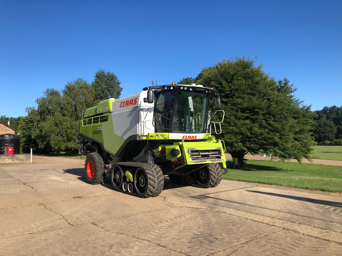RTKFnet's tweet photo. This @CLAAS_Eastern Lexion 770 has been fitted with a @Trimble_Ag FMX and setup on our RTK service all in time for harvest. @GeorgeEmms93 https://t.co/ghJ8bG8fRP