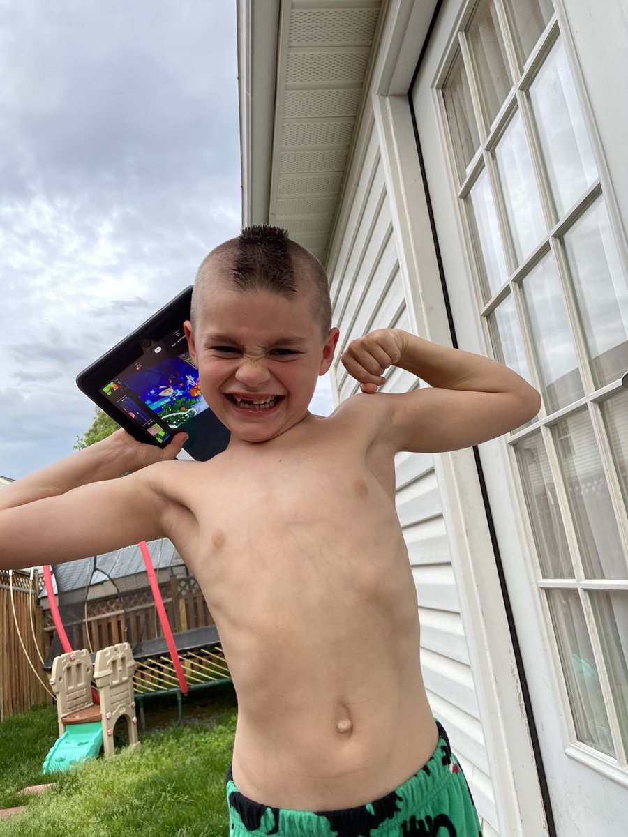 Hey ⁦<a href="/ChuckLiddell/">Chuck Liddell 🥶</a>⁩ can I get a hell yeah!!