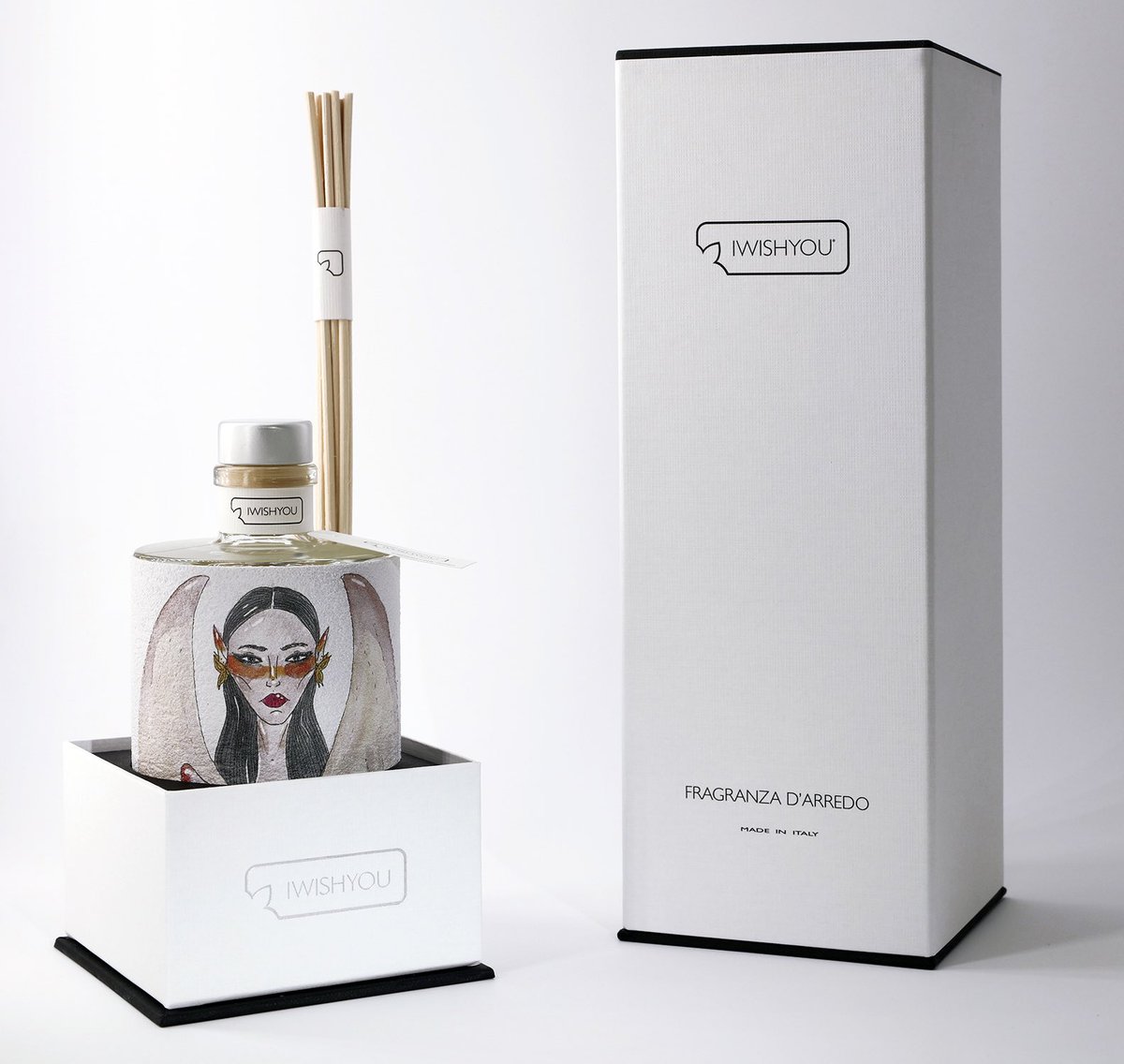 RuzzaStudio's tweet photo. a new collaboration 
UVA e MIRTILLI 
MELOGRANO
TABACCO e AGRUMI

a new collection @angelettiruzzadesign with the collaboration of Viola Ruzza. ... subtle and docile signs of watercolor create a new story.... @iwhisyou @affreschi_e_affreschi 
#weareiwishyou #madeinitaly🇮🇹 #❤️ https://t.co/wMZYRTuFQ7