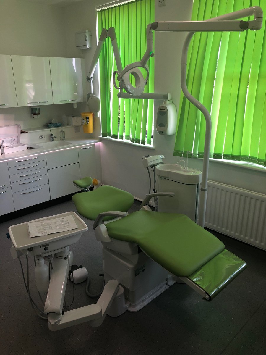 dbdentaluk's tweet photo. Newly installed #Belmont #Cleo E Version looking good with the existing #DBDental surgery cabinetry. #SurgeryDesign #LetsTalkEquipment https://t.co/nAcrN9Lhjk