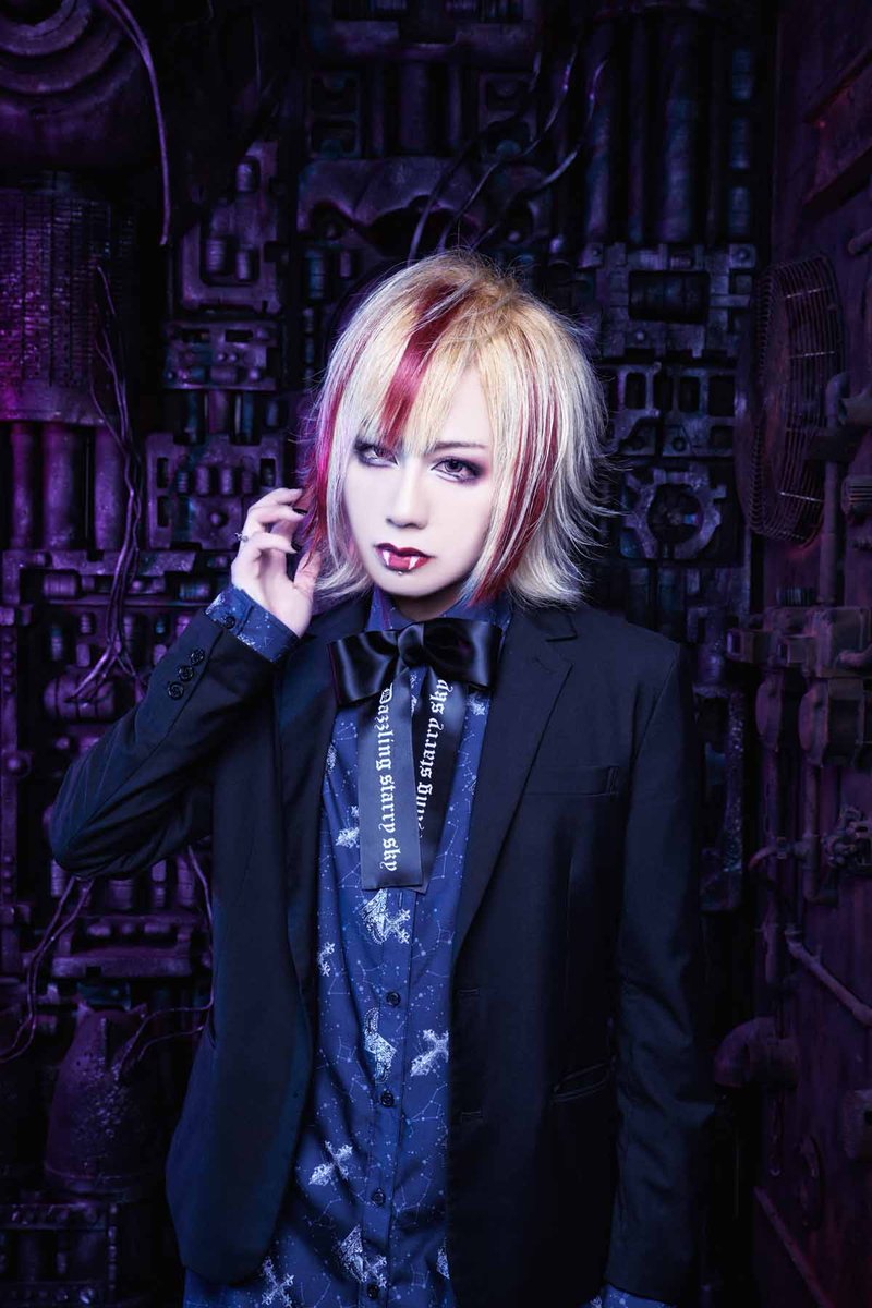 visunavi's tweet image. 😈新バンド情報
【DOGMAS】
2020年8月7日（金）HOLIDAY SHINJUKUにて始動ワンマンを開催！
情報解禁と共にMV FULLを公開！

記事はこちら▶️visunavi.com/news/366306/

「サキュバス」🎥youtu.be/qgkFzPL7Z6U

#DOGMAS