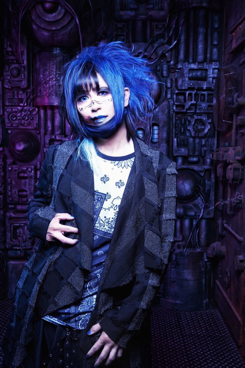 visunavi's tweet image. 😈新バンド情報
【DOGMAS】
2020年8月7日（金）HOLIDAY SHINJUKUにて始動ワンマンを開催！
情報解禁と共にMV FULLを公開！

記事はこちら▶️visunavi.com/news/366306/

「サキュバス」🎥youtu.be/qgkFzPL7Z6U

#DOGMAS