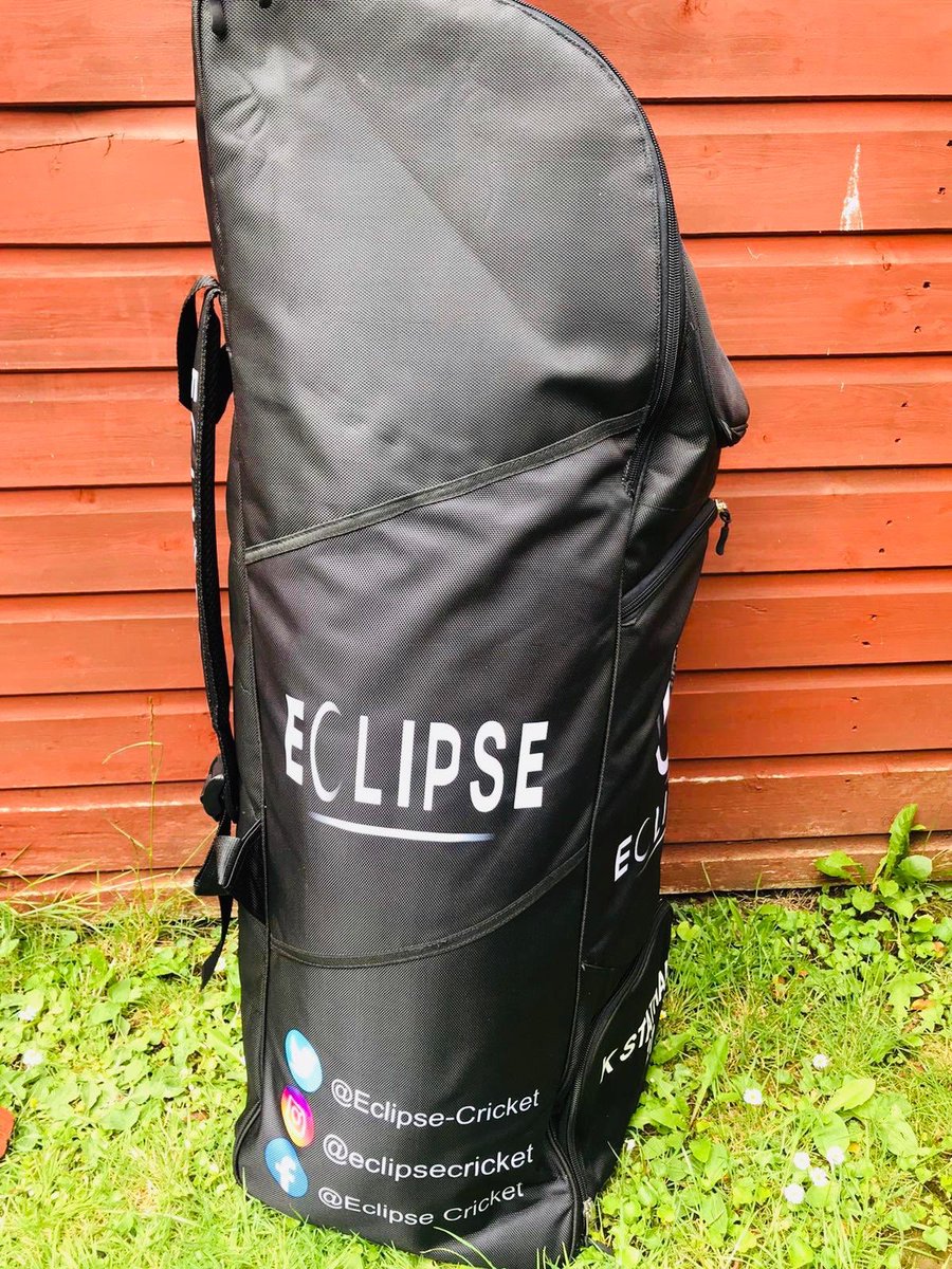 Eclipse_Cricket's tweet photo. Our duffle bags now in stock ready for the start of the 2020 season (we hope 🙏). Very lightweight, customised name &amp; number available if wanted along with plenty of space for your gear.

#LOOKTHEPART #ECLIPSE ⚪️⚫️ https://t.co/yuTNy4uR4X
