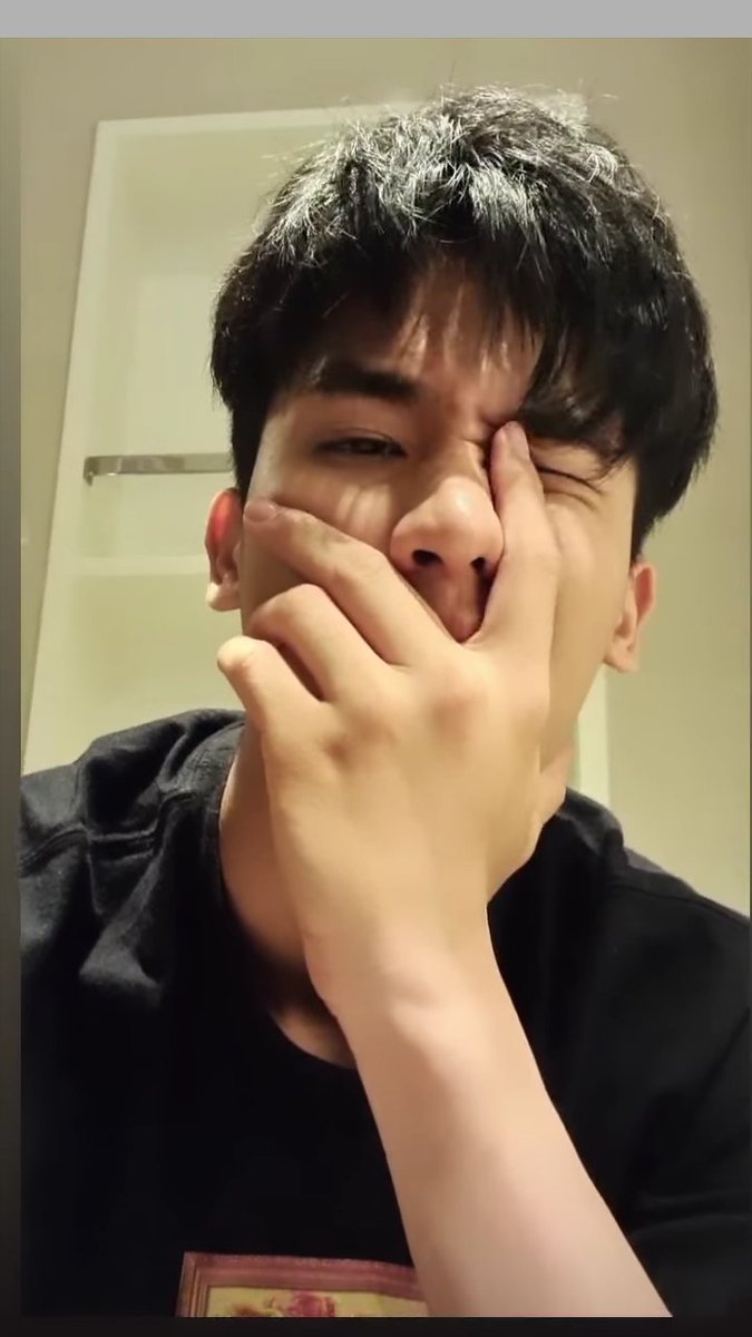 Day 68:  @Tawan_V you must have been really busy lately, I hope you can rest from time to time and enjoy your birth month. I can't believe you're still attractive even when you're tired. ฉันรักคุณ   #Tawan_V