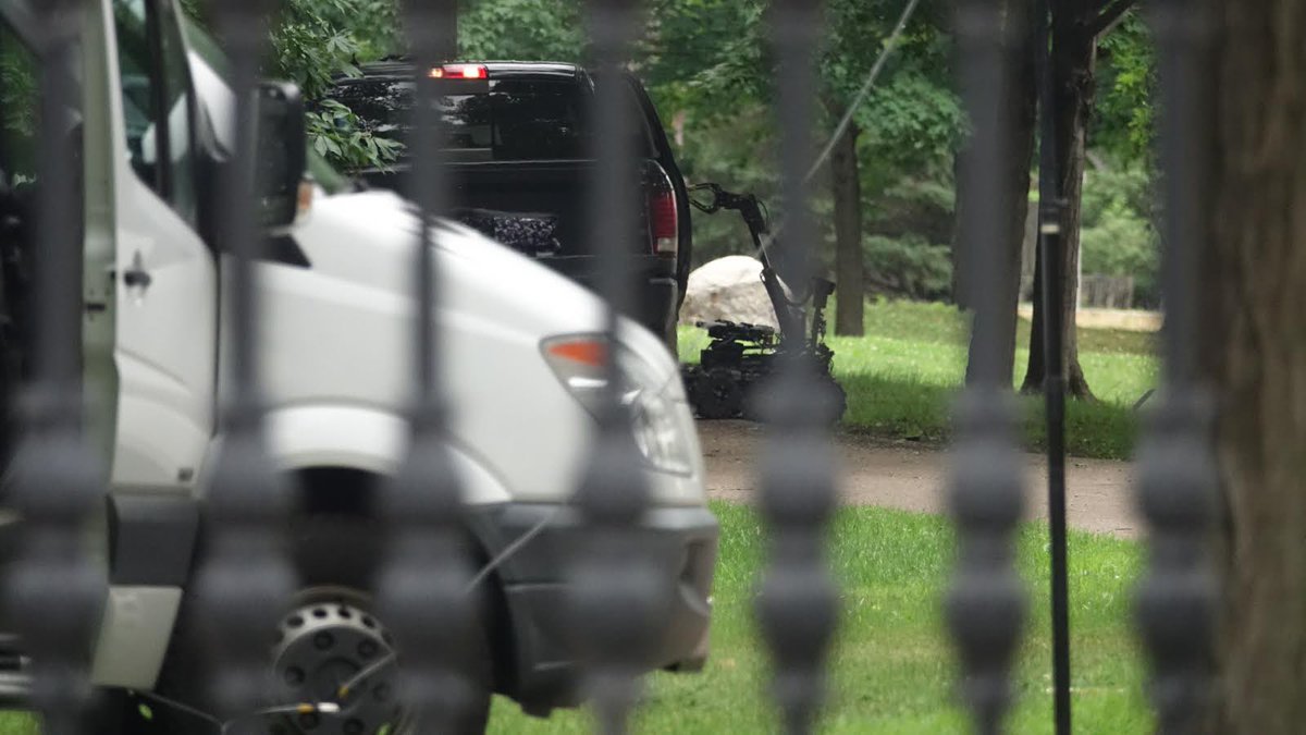 hill_johnstone's tweet photo. We’re now watching what looks like a robot approach a truck on the grounds of Rideau Hall #ottnews #cbcott #Rideauhall photo cred: Francis Ferland/CBC https://t.co/9Fe4BFll9L