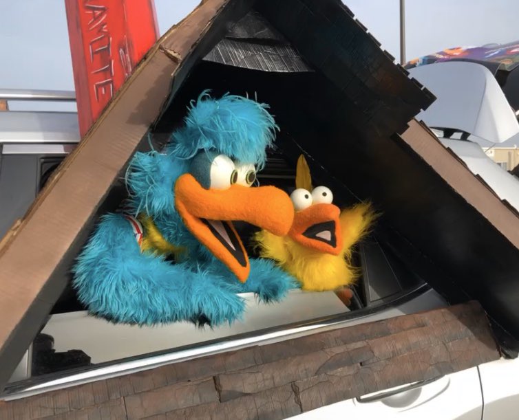 BirdCallRadio's tweet photo. Let’s have a parade!
#parade #birdcall #birdcallradio #cruise #fromasafedistance https://t.co/TfiWqvo5Xo