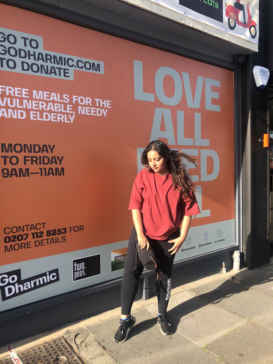 changefdn1's tweet photo. Today is a day of giving back💞 Spending the morning helping cook meals for those who have struggled during the pandemic. Being kind is how we start to CHANGE the world 🌍 #changefamily #beingkind https://t.co/zoqXlwWAXy
