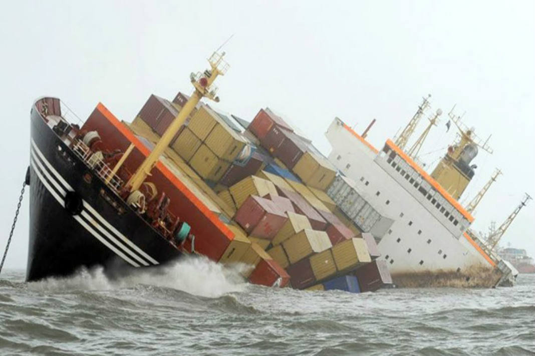 M/V CAMAR 1 , Malacca boğazında battı.9 kişilik mürettebat kurtarıldı.
mfame.guru/crew-rescued-f…