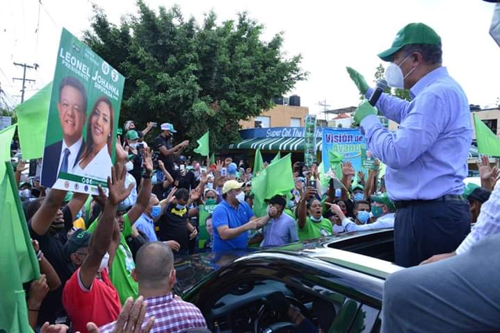jacquelinepegue's tweet photo. #MeVoyConLeonel con experiencias exitosas en manejo de crisis @LeonelFernandez @FPcomunica @sergiaelenavp @ListinDiario @ElNacionalRD @DiarioLibre @ElDia_do @elcorreodo https://t.co/7Aa7KWGjW1