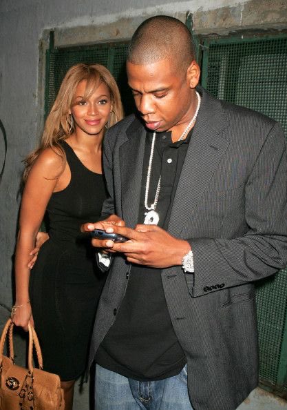 focusbeyonce's tweet photo. ⭐️ https://t.co/b8kepybaGw