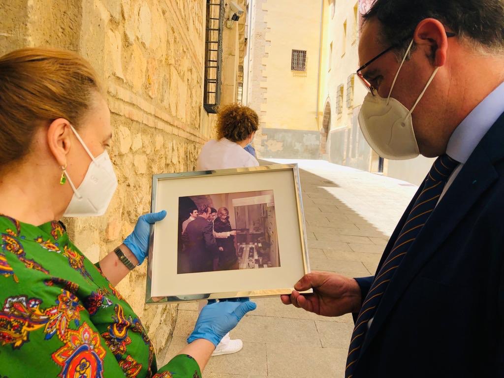 Un placer haber podido saludar a Los Reyes👑🇪🇸. Gracias por visitar de nuevo Cuenca🏡 y les esperamos pronto!👏🏻 #BuenJueves #reyes