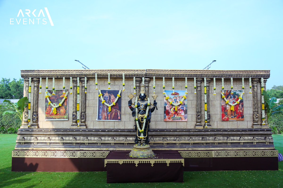 arka_events's tweet photo. Just couldn’t resist from sharing this beautiful traditional decor details from a morning wedding.
At Arka, every event is tailored to perfection,
contact us on : +91 969 719 7777
#eventplanner #weddings #events #weddingplanner #event #eventplanning #partyplanner #birthdaypart https://t.co/ervhvZSXGJ
