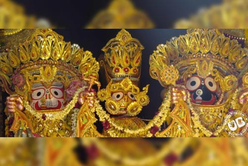 VrushaliB3's tweet photo. 🌹 GOLDEN LORD 🌹
🍀In total, there are 32 Beshas (forms or dresses) which #LordJagannath, #LordBalabhadra, and #Subhadradevi are adorned with. #Suna_Besha or #GoldDress is one of the most looked upon by the Devotees. It is done on Ashadha Shukla Ekadashi Tithi. https://t.co/ZZ92cVaWmO