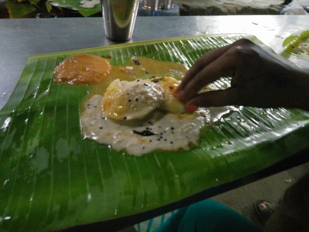 You wait for your turn and find yourself a perch. One anna will lay out a banana leaf. By the time you wash your leaf, sambar chutney and two idlies will land on your leaf.ONLY then will they ask for your order. You have many varieties of dosa, chapati and egg dishes to order.