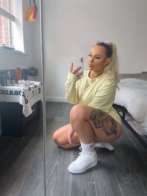 Yeah but do I look fire in clothes too? https://t.co/wzc7zB0hn2