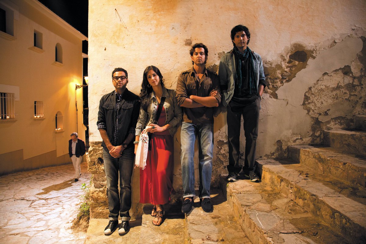 MediaHouseLDN's tweet photo. .@cometoUKAFF in partnership w/ @BollywoodCo present a unique, outdoor cinematic experience with Drive-In Screenings of the contemporary classic of Indian cinema #ZindagiNaMilegiDobara. For tickets visit: https://t.co/OoXsGO6muD #UKAFFDriveIn https://t.co/lRzwnT3eYN