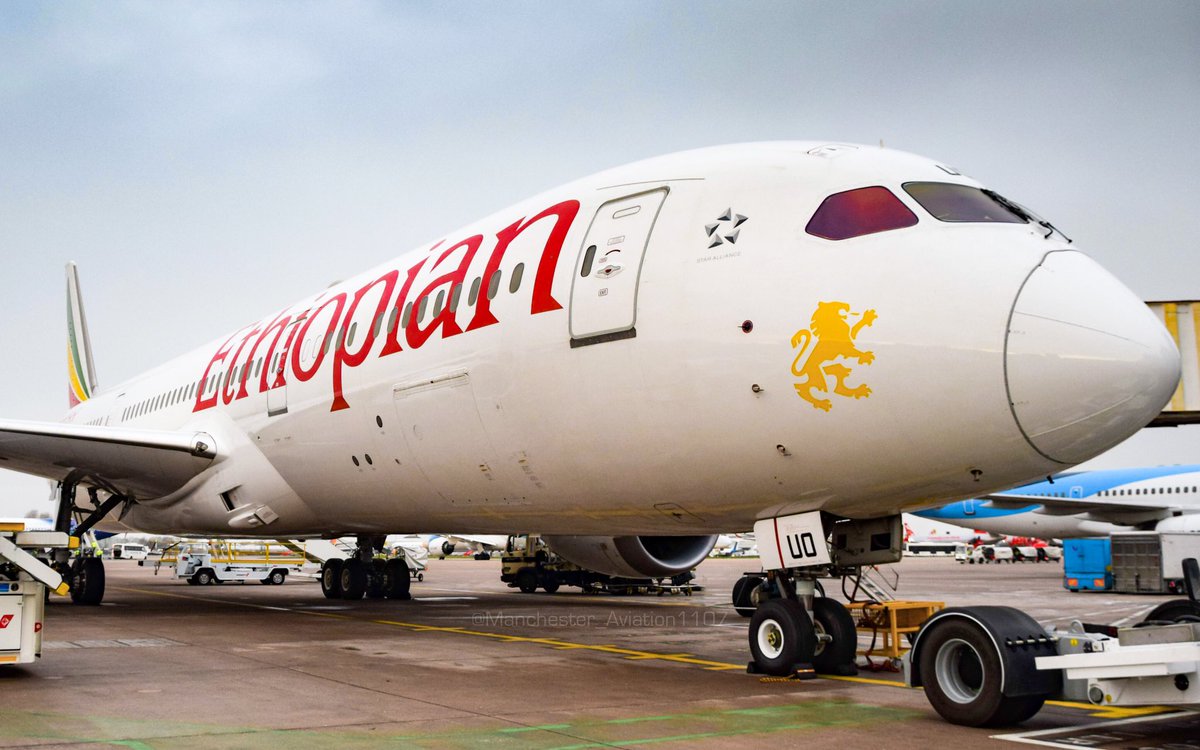 ManAviation1107's tweet photo. Today, @flyethiopian returns to @manairport! Great to have them back! Here’s a throwback to when it all began back in December 2018 🙌🏽
@BoeingUK #MAN2Addis #EthiopianAirlines #ManchesterAirport #Manchester #AddisAbaba https://t.co/VhiZ3tHw7j