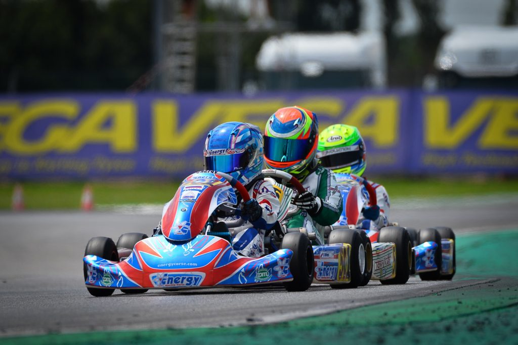 REPORT: WSK Super Master Series – Round 4: Pole for Bedrin, Pasiewicz, Matveev &amp; Gustafsson, opening heats underway at <a href="/AdriaRaceway/">Adria International Raceway</a>

>> bit.ly/3is84H9

#Karting #Kart #WSK #WskSuperMasterSeries #Adria #Italy #Motorsport #Racing #TheRaceBox #RaceBox