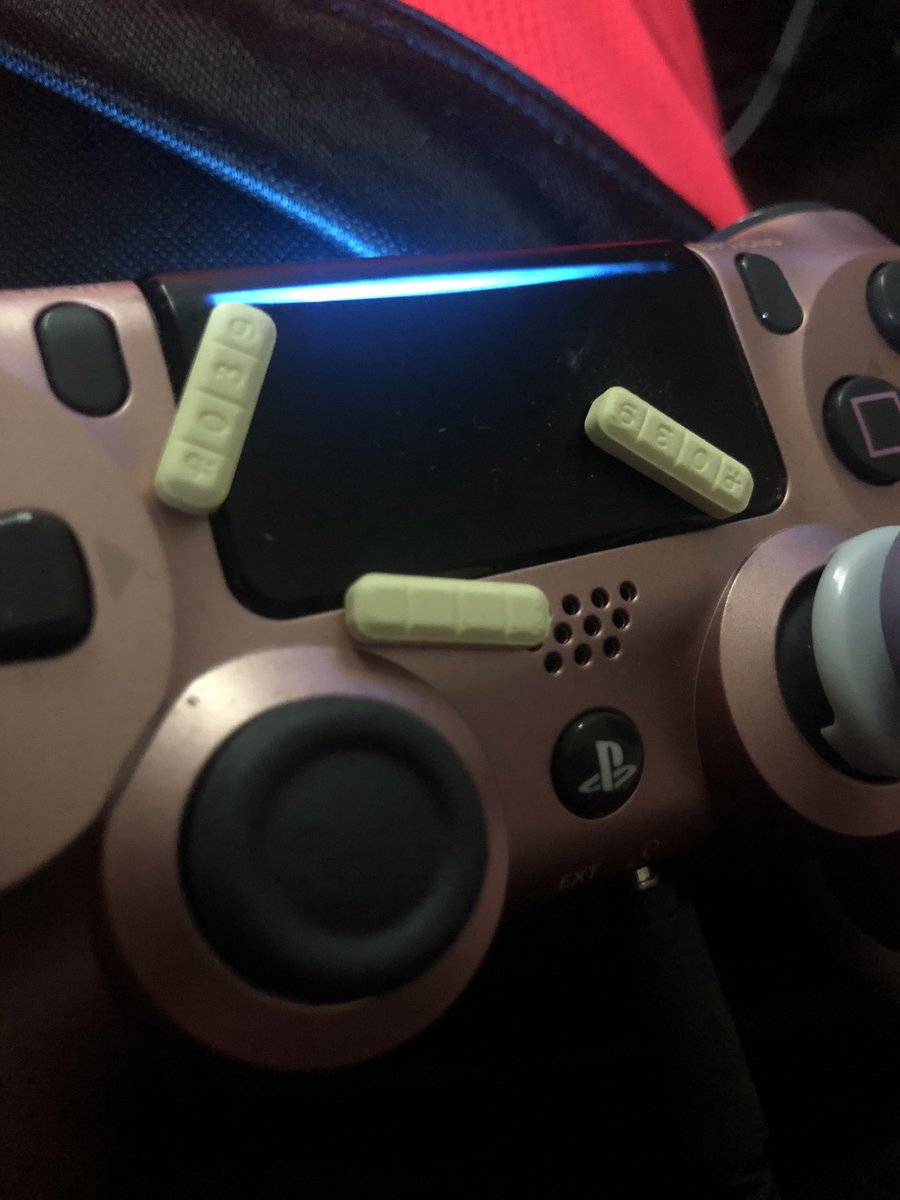 Jordan49306590's tweet photo. #xanax #alprazolam #bars #R039 #GG249 #S903 #anxiety #depression #prescribed #klonopin #kpins Don’t steak my photos or whatever just trying to show the world what anxiety looks like and dealing with it.. pill after pill :/ https://t.co/YeTZWjRRtF