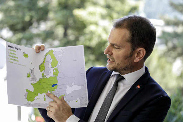 sojkaresort's tweet photo. Hallo België en Nederland, volgens de eerste informatie gaan de Slovaakse grenzen open vanaf 6 juli. Aarzel dus niet en kom naar het veiligste Corona land van Europa! https://t.co/6QuQQ62Qfo https://t.co/Zv0QbG4J1B