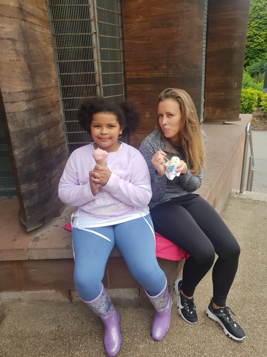 NevaehStone7's tweet photo. @Year1Kingsley  our PE session today walking and exploring new places in Sefton Park Jessica found a cave today! https://t.co/e9MtyWXT7M