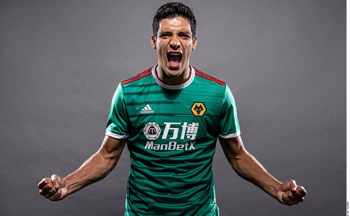 cracks_oficial's tweet photo. ¿Quieres ganarte un jersey como este? Participar es muy fácil, solo: 
1)Da RT
2)Responde a este tuit con un mensaje de apoyo a los Wolves para su partido vs el Arsenal, usa #WolvesPorEuropa y #WOLARS 
3)Sigue a 
@WolvesEspanol y @Cracks_oficial ¡Suerte! https://t.co/1SdaYvapYY