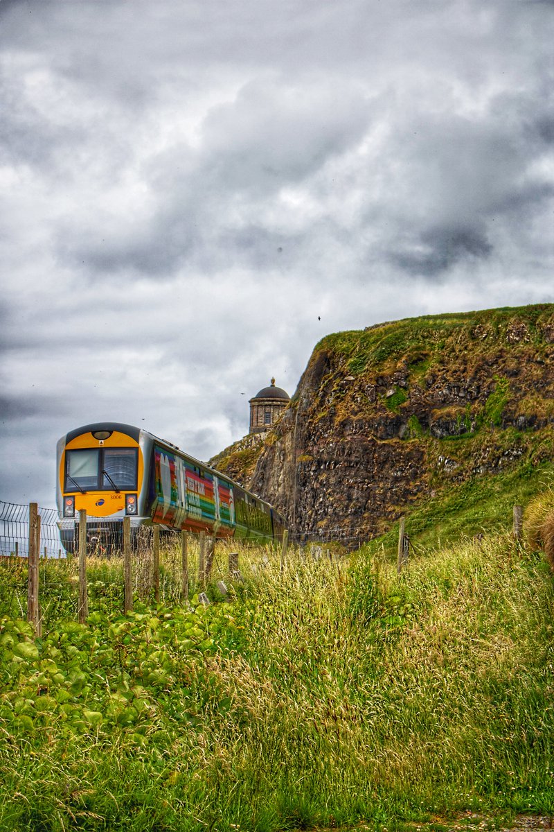 xileoo's tweet photo. A moody day at Downhill Beach with Mussenden Temple in the background. @nirailways https://t.co/vo3S3OF3I0
