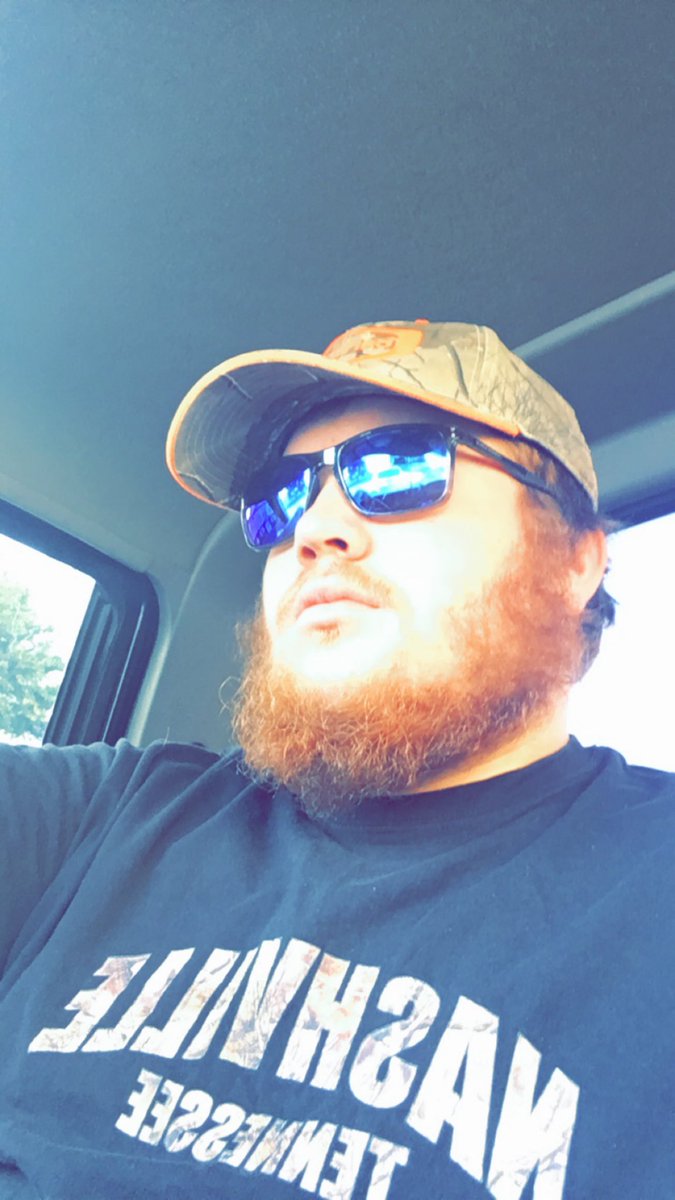 braxtonc00's tweet photo. @lukecombs @timthetatman Let’s be real we can be triplets https://t.co/vnGql0QkkM
