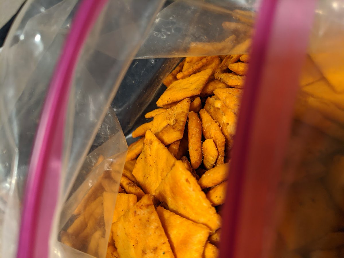 SatchelWells's tweet photo. been doing a lot of smoking and grilling, smoked some cheez its and discovered something nutty https://t.co/3DViuENANK