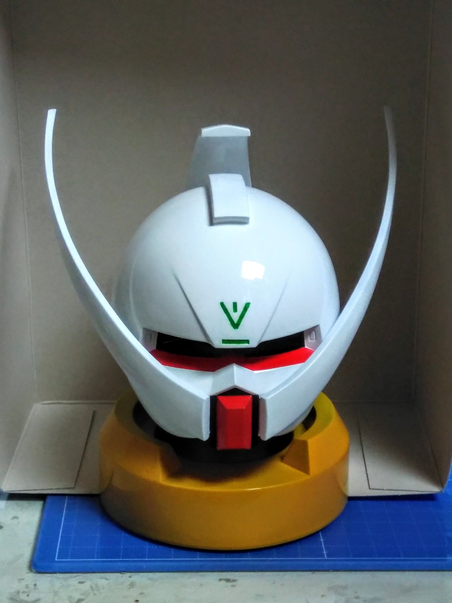 RX-78-2 ガンダムとターンエーガンダム貯金箱 RX-78-2 ガンダムとターンエーガンダム貯金箱（バンプレスト