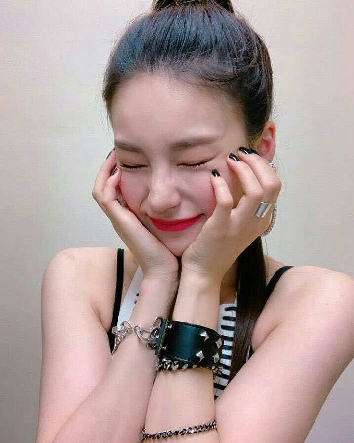 USA 🇺🇸 GO
<a href="/2OOOLIA/">⋆⁺₊⋆ ♡̷̷̷ itzy ga 📌</a> ‘S MINI ITZY FANKITS
base price: $5 per set
order period: now ~ 07/22/20
link: docs.google.com/forms/d/1aEnaR…
please retweet! 🥰