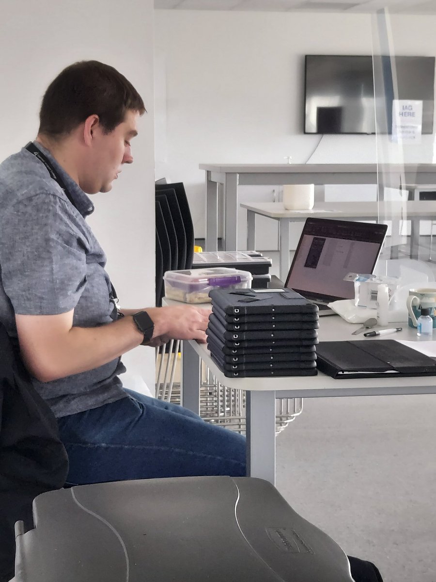 Kelly Edwards tweet media